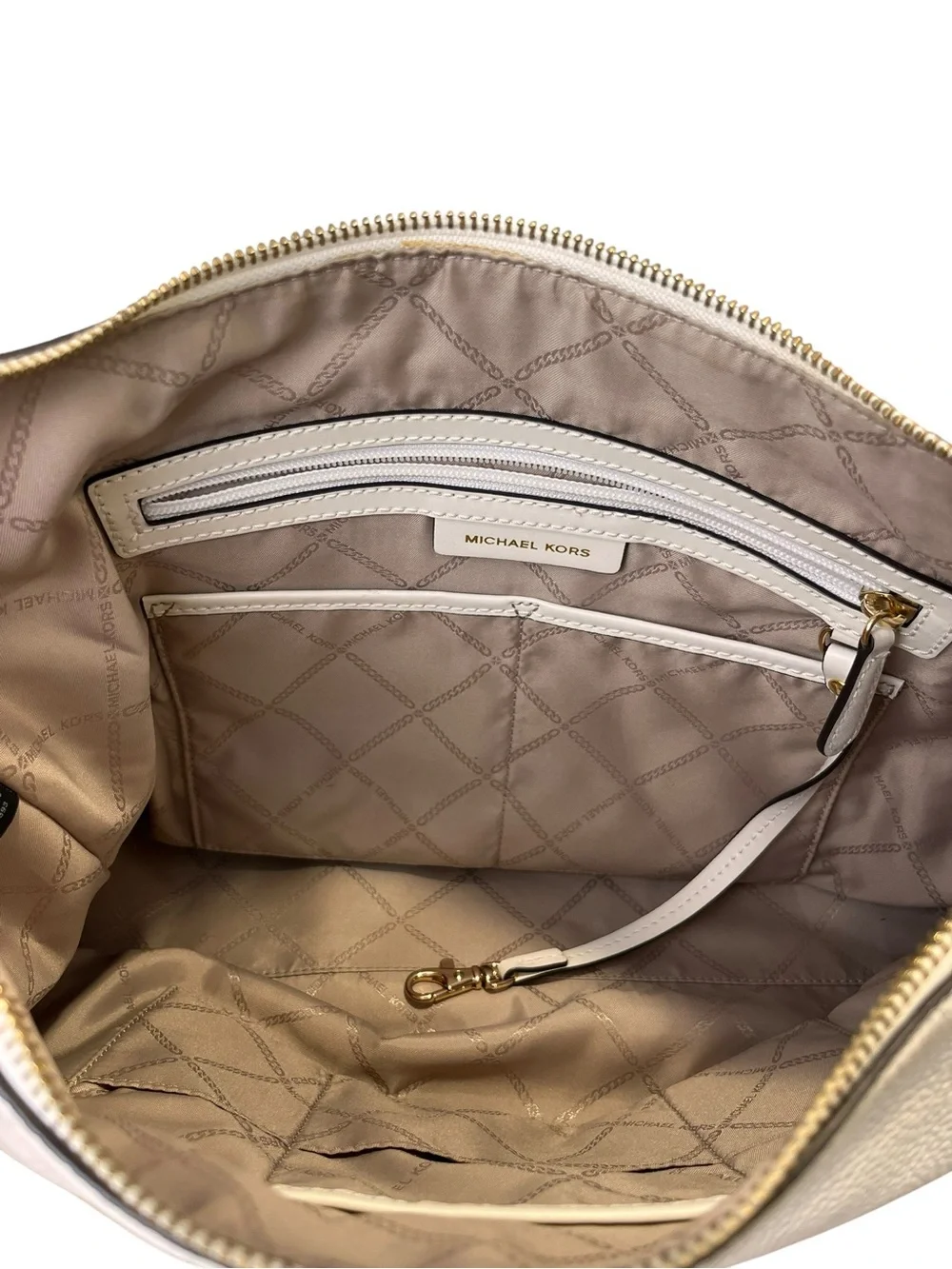 Michael Kors White Pebbled Leather Hobo Shoulder Bag Gold Logo Charm